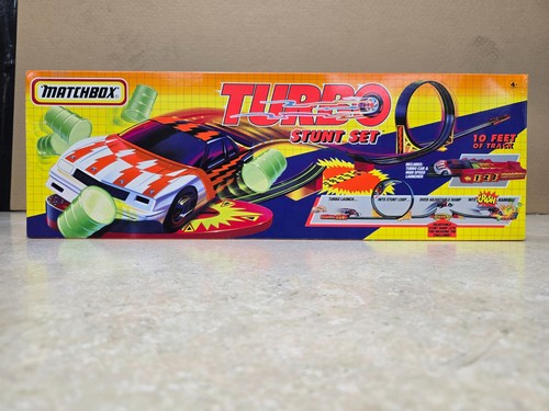 Matchbox turbo stunt set - matchbox,